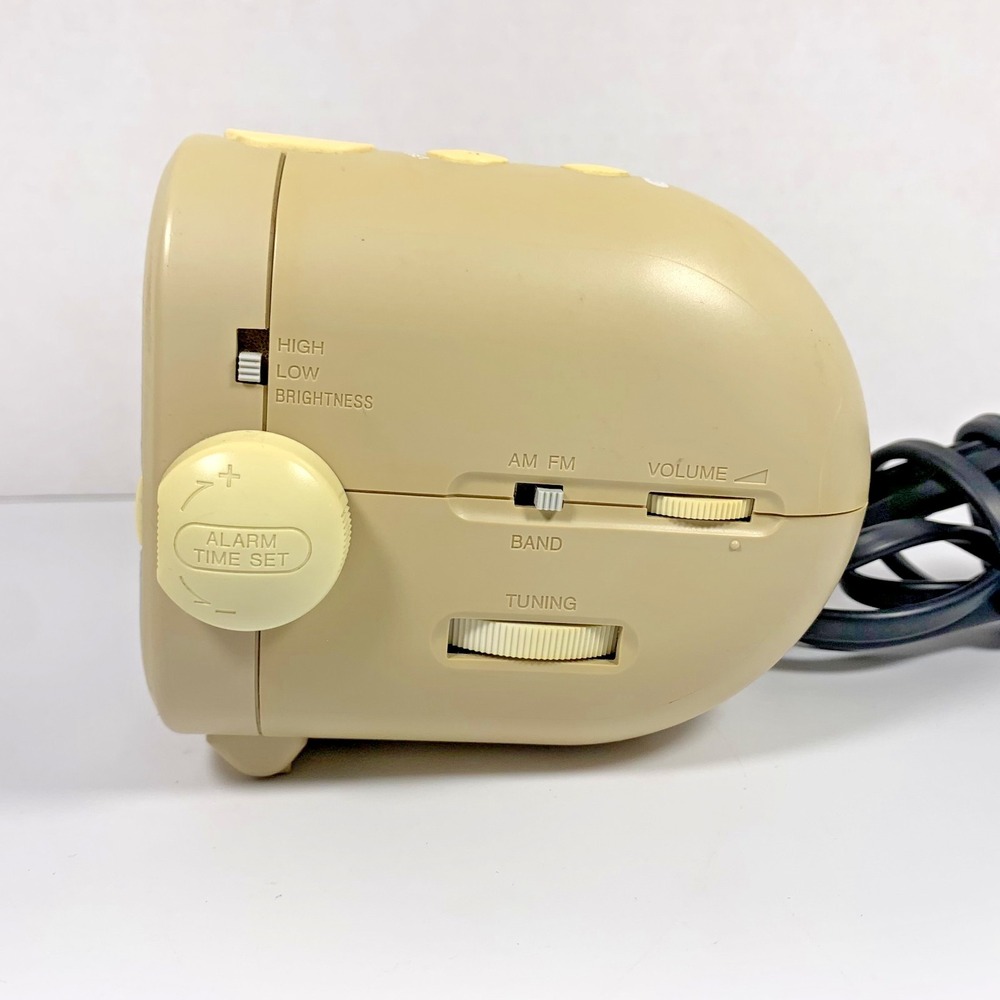 Sony Dream Machine Liv Dual Alarm Digital Clock-Radio ICF-C180 AM/FM Beige-White - Picture 7 of 13